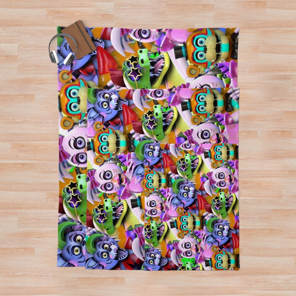 Glamrock Freddy Glamrock Chica Montgomery Gator Roxanne Wolf Throw Blanket - Image 3