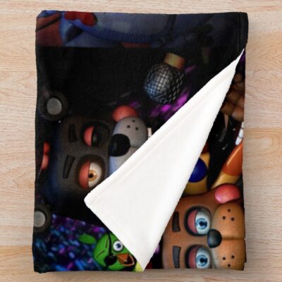 Alternative view of Fnaf Security Breach Throw Blanket